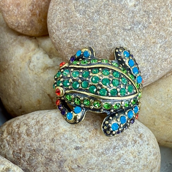 Retired Authentic Heidi Daus Green Swarovski Crystal Frog Ring –Size 7 Whimsical - Picture 7 of 16